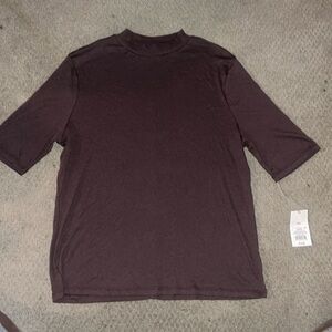 Chocolate 3 quarter sleeve tshirt. 🍫